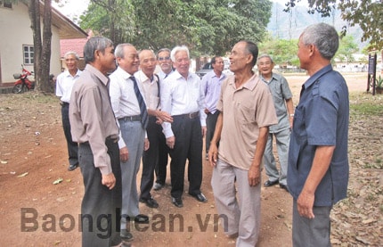 Bài 1: Ký ức Khăm Muộn