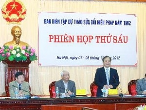 Họp ban biên tập dự thảo sửa đổi Hiến pháp 1992