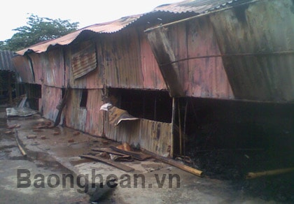 Cháy chợ Mường Xén