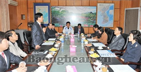 Đại sứ Hàn Quốc thăm và làm việc tại Trường Cao đẳng Nghề Kỹ thuật - Công nghiệp Việt Nam- Hàn Quốc