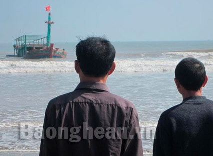 Tấm gương quên mình cứu nạn trên biển