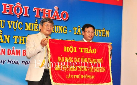 Bế mạc Hội thảo báo Đảng các tỉnh khu vực miền Trung - Tây Nguyên lần thứ nhất, vòng IV