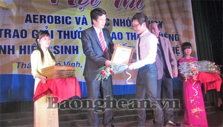 Lễ trao Giải thưởng “Sao Tháng Giêng” năm học 2012 – 2013