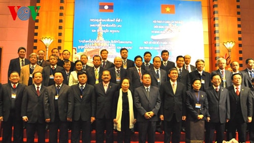 Bế mạc Hội thảo lý luận Việt Nam và Lào