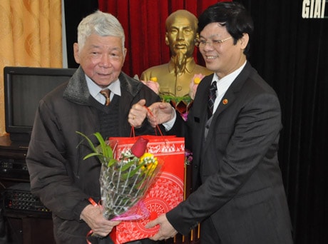 Giao lưu các nhà khoa học được tặng giải thưởng Hồ Chí Minh và giải thưởng Nhà nước