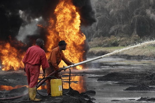 Nigeria: nổ ống dẫn nhiên liệu, 30 người chết