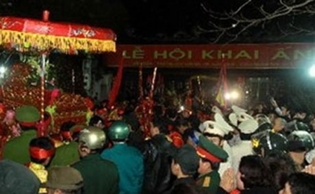 Lễ hội đền Trần 2013: Sẽ chuẩn bị 50 vạn cánh ấn