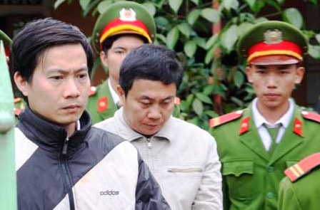 Bắt Trưởng phòng NN-PTNT huyện Gio Linh