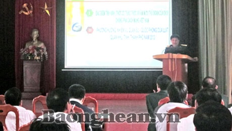 TP Vinh tập huấn cán bộ quân sự năm 2013