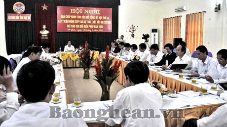 Hội Nông dân tỉnh góp ý vào Dự thảo sửa đổi Hiến pháp và Dự thảo Luật Đất đai sửa đổi