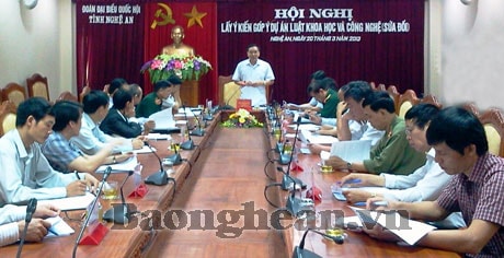 Đoàn ĐBQH tỉnh: Lấy ý kiến góp ý vào dự thảo Luật Khoa học và công nghệ (sửa đổi)