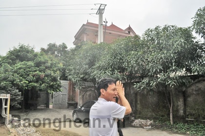 Có hay không vi phạm an toàn đường điện cao thế ở khối 8, phường Lê Lợi?