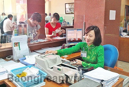 Hạ lãi suất huy động để kích cầu tín dụng