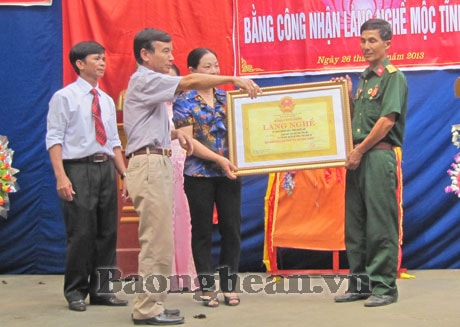 Xã Thái Sơn (Đô Lương) đón bằng công nhận Làng nghề mộc Tĩnh Gia