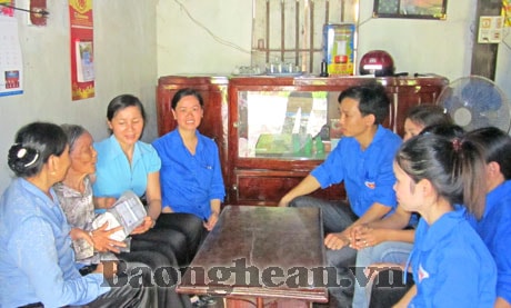 Vũ Minh Tuấn - Bí thư đoàn xuất sắc nhận giải thưởng 26-3