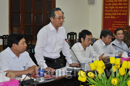 Bộ trưởng Bộ Xây dựng làm việc với lãnh đạo tỉnh Nghệ An