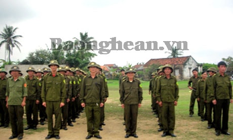 Quỳnh Lưu tập huấn điều lệnh đội ngũ cho công an xã