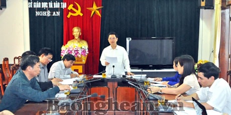 Ban Văn hóa – Xã hội HĐND tỉnh làm việc tại Sở Giáo dục – Đào tạo Nghệ An