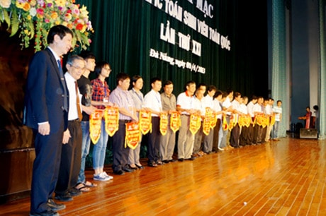 Khai mạc Kỳ thi Olympic Toán học sinh viên toàn quốc lần thứ 21