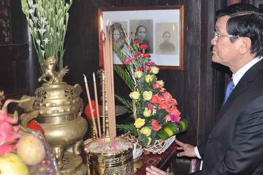 Truy tặng Huân chương Sao vàng cho cụ Huỳnh Thúc Kháng