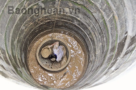 Cần sửa chữa đường ống dẫn nước cho Piêng Cu