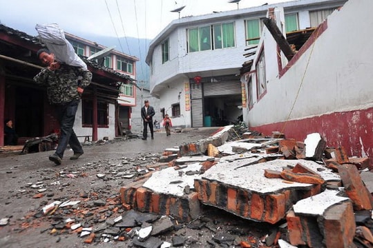 Tứ Xuyên lại động đất, 24 người bị thương