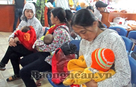 Trẻ nhập viện tăng đột biến - Bệnh viện Sản nhi quá tải