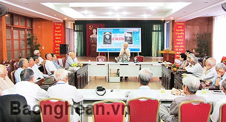 Người Nghệ viết sách ở Oslo