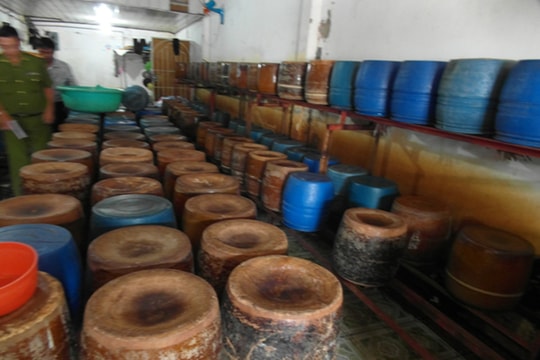 Đỗ xanh Trung Quốc + hóa chất = Giá mập, dài đẹp mắt