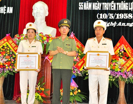 Tọa đàm kỷ niệm 55 năm Ngày truyền thống lực lượng An ninh chính trị nội bộ