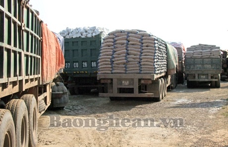 Xử lý xe quá khổ quá tải: Cần giải pháp đồng bộ