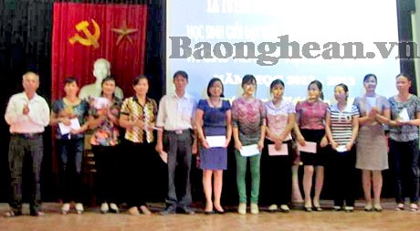 Quỳnh Lưu: Tuyên dương học sinh giỏi cấp tỉnh, quốc gia