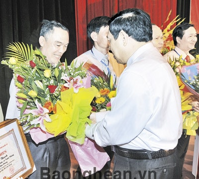 Sáng ngời phẩm chất người lính cụ Hồ