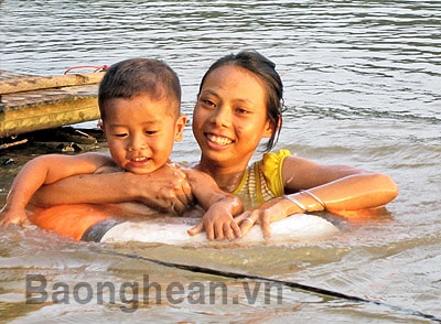 Ngược nguồn thương nhớ