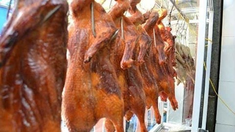 Tiết lộ công nghệ rợn người vịt quay gia truyền