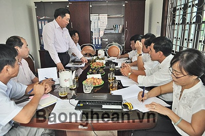 Quan tâm tháo gỡ khó khăn cho doanh nghiệp trồng cao su