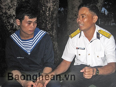 Hai cha con cùng là bộ đội Trường Sa