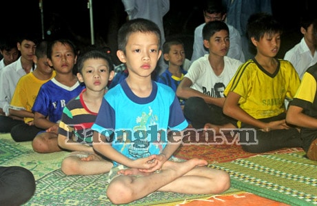 Lên chùa học thiện