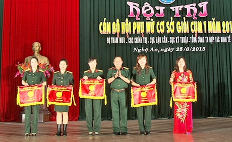 Quân khu 4: Hội thi cán bộ hội phụ nữ cơ sở giỏi Cụm 1 năm 2013