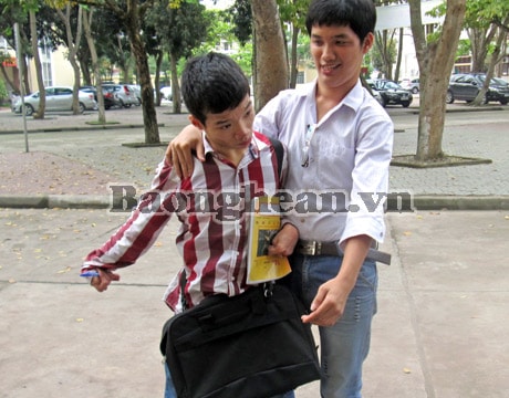 Vươn lên từ nghị lực sống