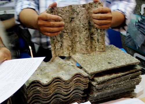 Tấm lợp sinh thái từ rác tái chế tiết kiệm, thân thiện môi trường