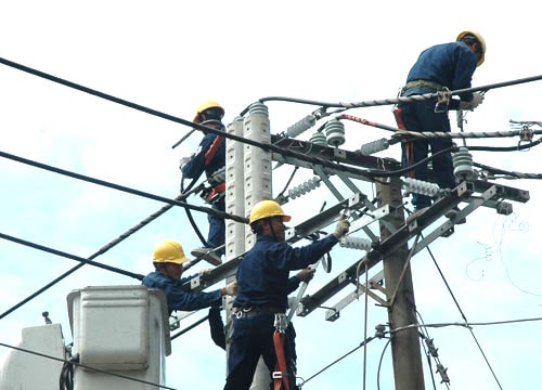 Cung ứng điện những tháng cuối năm: Nhiều thách thức