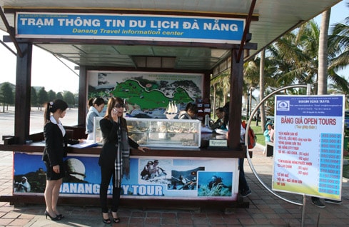 Đẩy mạnh triển khai cấp biển hiệu đạt tiêu chuẩn phục vụ khách du lịch