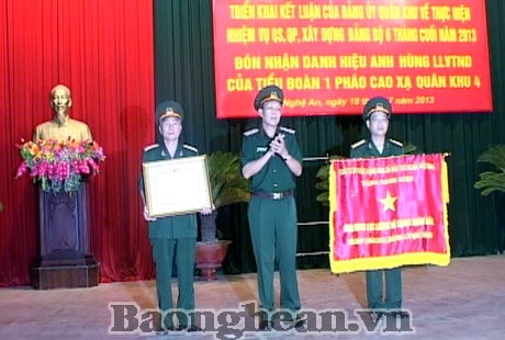 Tiểu đoàn 1 pháo cao xạ đón nhận danh hiệu Anh hùng LLVT nhân dân