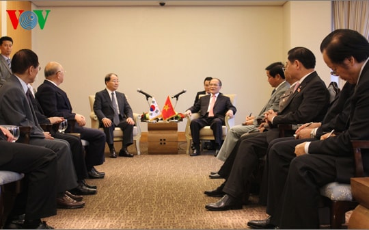 Chủ tịch Quốc hội tiếp lãnh đạo các tập đoàn Hàn Quốc