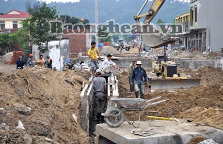 Thu tiền sử dụng đất giảm, các dự án thiếu vốn