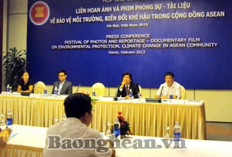 Liên hoan ảnh và phim phóng sự - tài liệu về bảo vệ môi trường, biến đổi khí hậu trong cộng đồng ASEAN