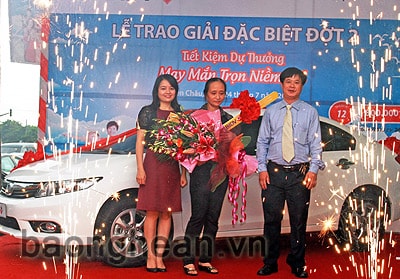 BIDV trao giải đặc biệt Chương trình Tiết kiệm dự thưởng