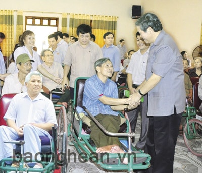 Nguồn sáng tháng Bảy