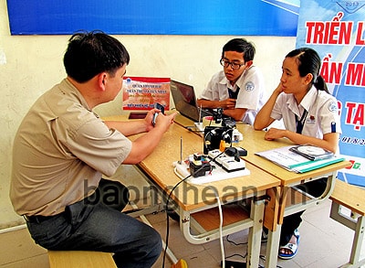Những "chú Robot" tại Hội thi Tin học trẻ toàn quốc lần thứ XIX - 2013